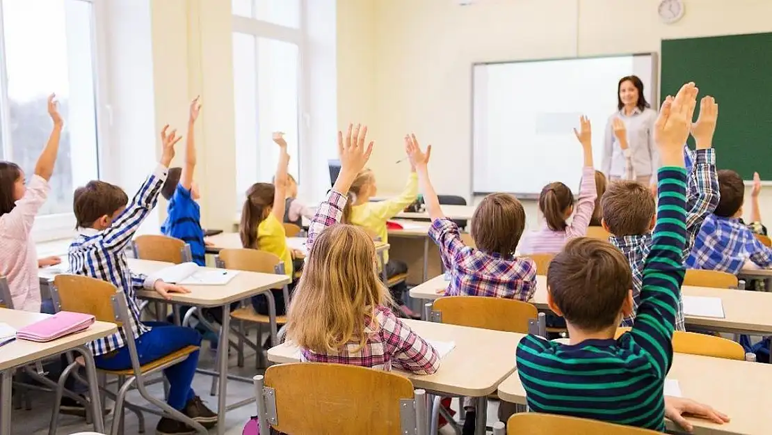 20 Milyona Yakın Öğrenci, 1 Milyon 200 Bin Öğretmen Ders Başı Yapacak