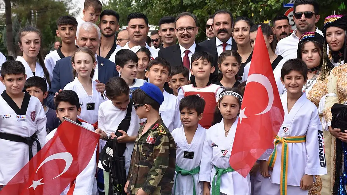 30 Ağustos Zafer Bayramının 101. Yılı  Türkiye Genelinde ve İlimizde  Coşkulu Etkinliklerle Kutlandı