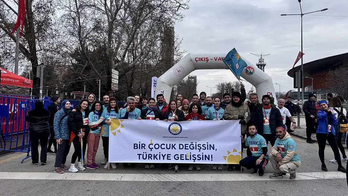 89. Büyük Atatürk Koşusu'nda TEGV'in Kampanyasıyla 163 Çocuğa Eğitim Desteği Sağlandı