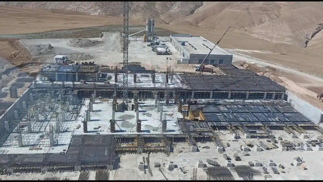 Hastane İnşaatı Tüm Hızıyla Devam Ediyor