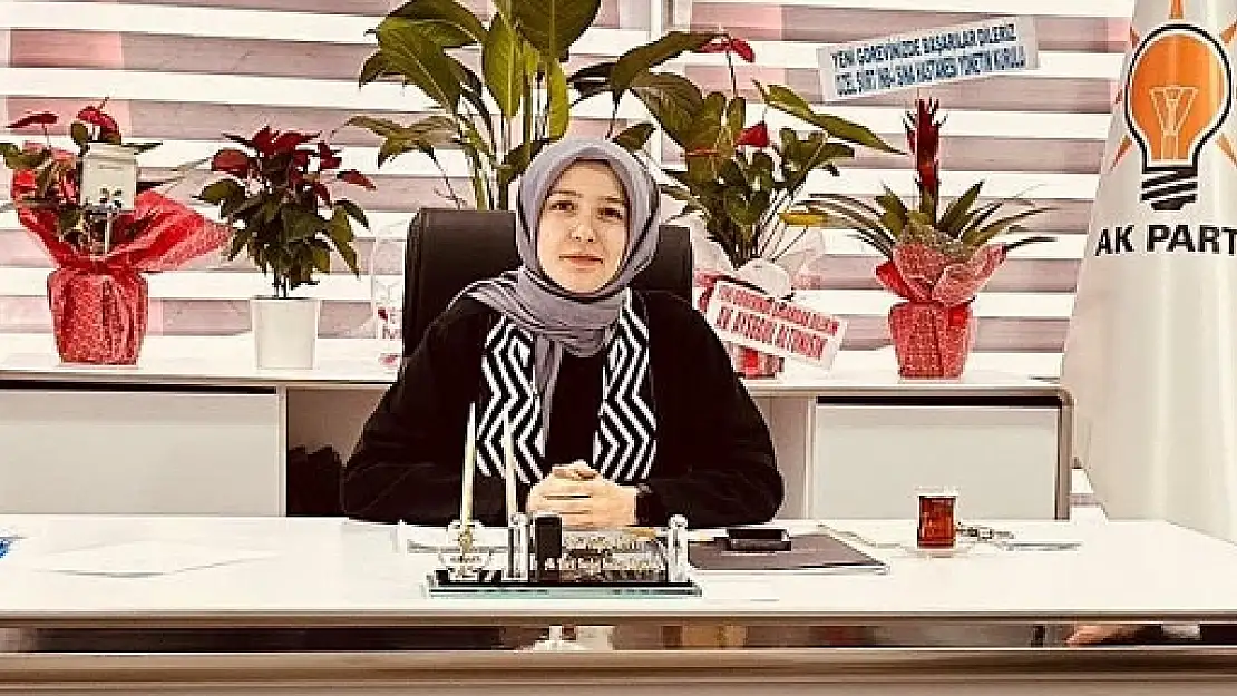 AK Parti Kadın Kolları Başkanı Mavi'nin 30 Ağustos Mesajı
