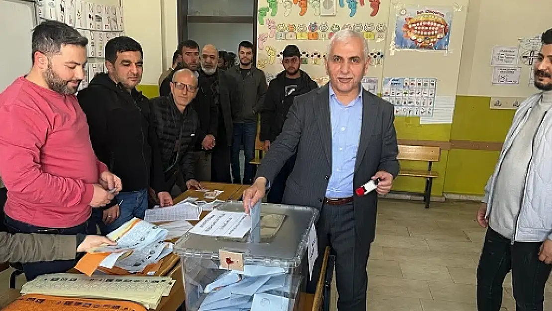 AK Parti Milletvekili Mervan Gül, Oyunu Kullandı