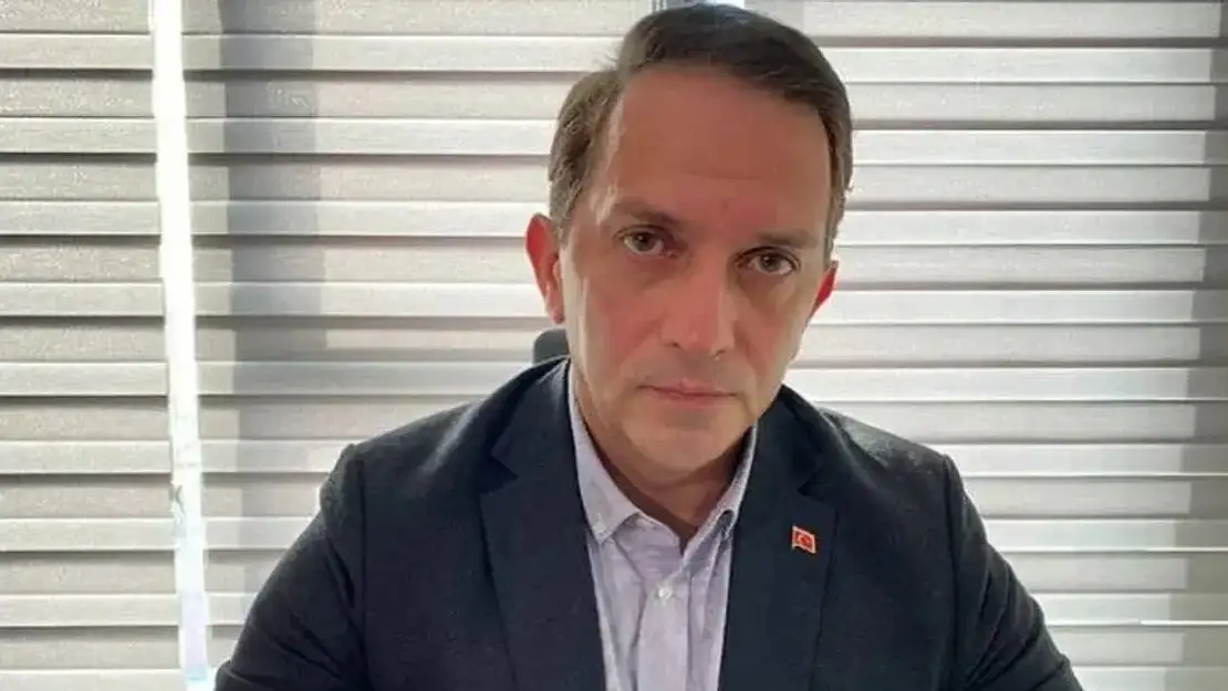 AK Parti Mücahit Birinci'yi Disipline Sevk Etti, Dakikalar İçinde İstifa Etti