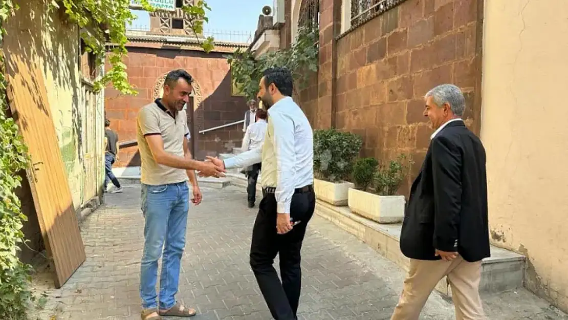 AK Parti Siirt İl Başkanı Ekrem Olğaç, Esnaf ve Vatandaşların Sorunlarını Dinledi