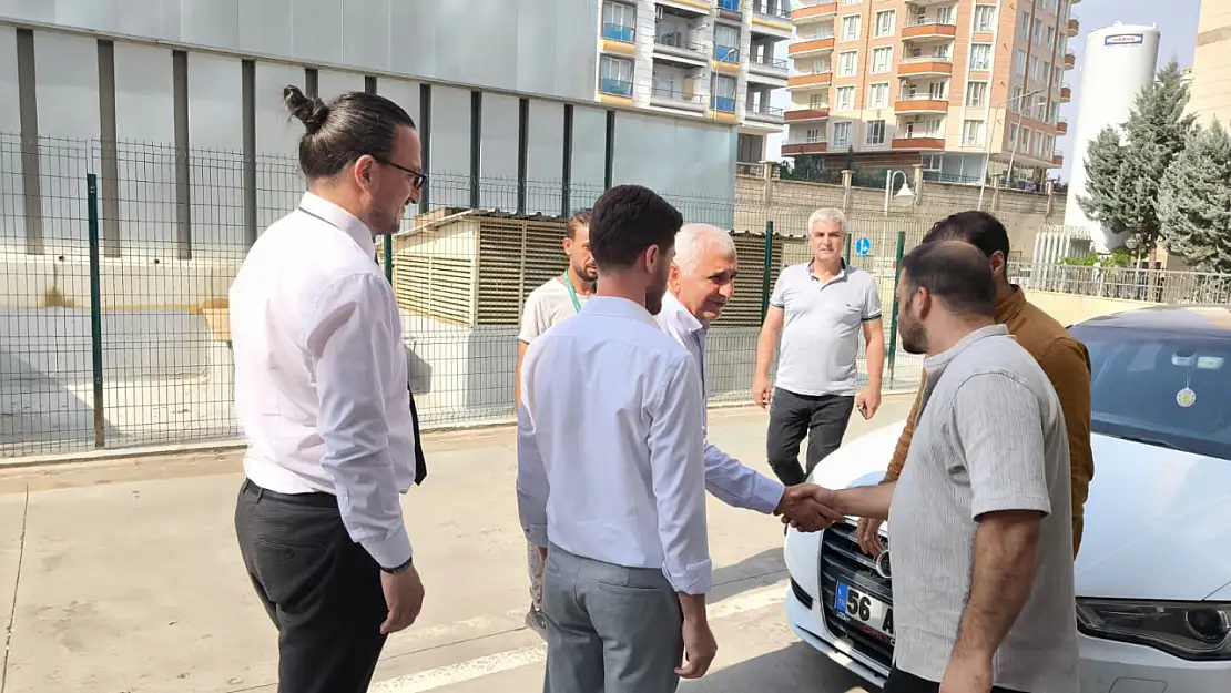 AK Parti Siirt Milletvekili Mervan Gül'den Hastane Ziyareti