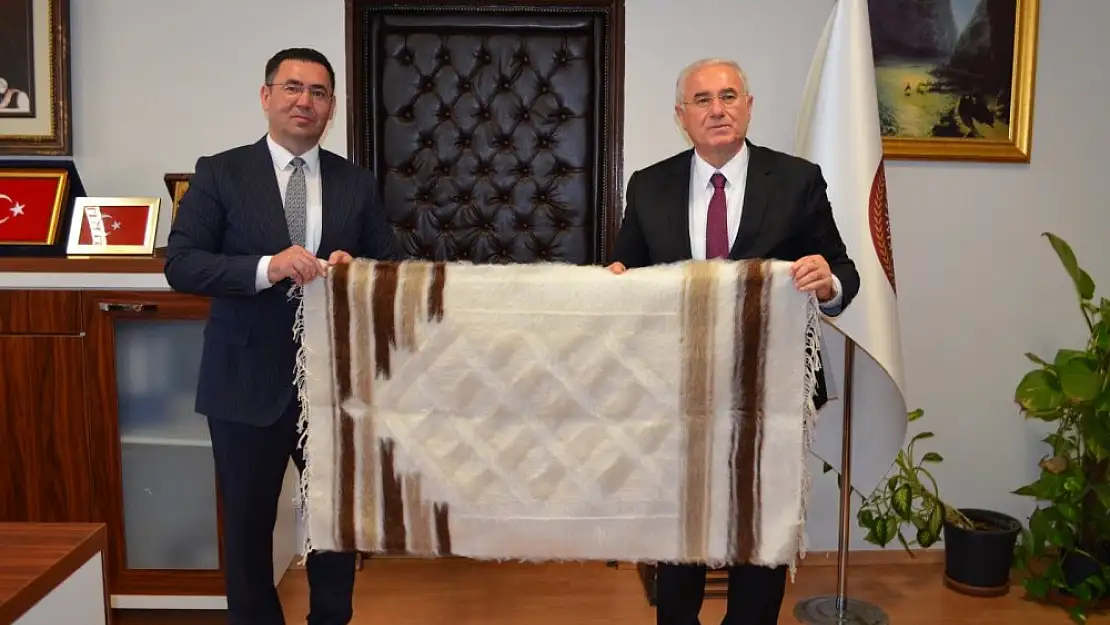 Akarca'dan Siirt Adliyesine Ziyaret