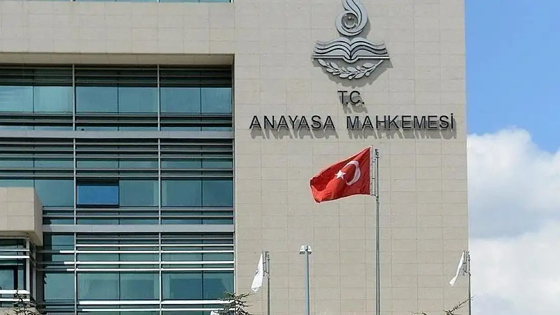 Anayasa Mahkemesi Üç Siyasi Partinin Hukuki Varlığının Sona Erdiğine Hükmetti