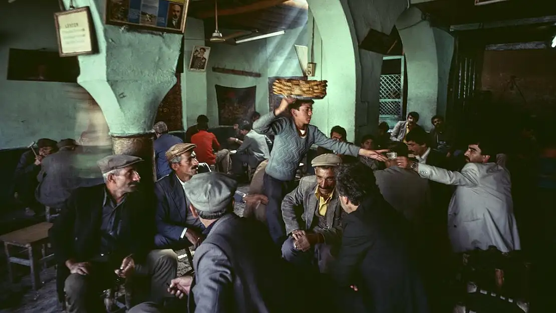 Ara Güler Arşivinden 'Renkli Anadolu' Sergisi Ziyarete Açıldı