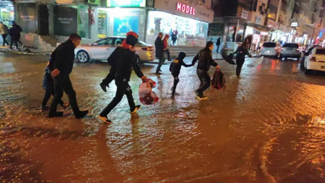 Aralarında Siirt'in de Bulunduğu 15 İl İçin Meteorolojiden Sarı Kod Uyarısı