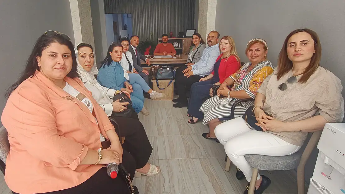 Artı Siirt Haber Ajansı'nda DEVA Kadınlarıyla Önemli Buluşma