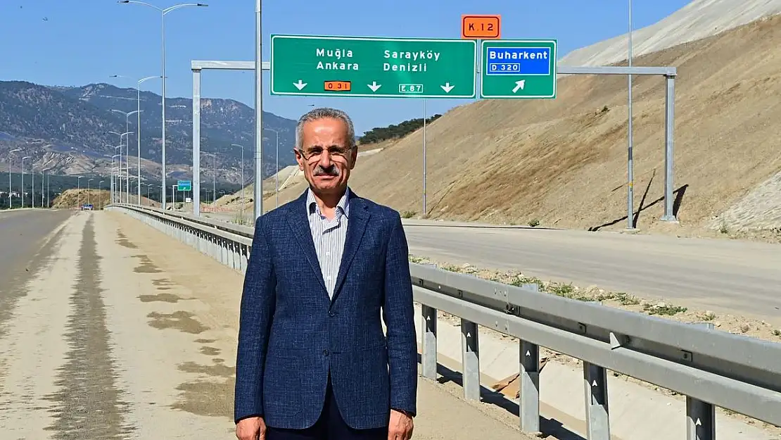 Aydın-Denizli Otoyolu 17 Ekim'de Trafiğe Açılıyor