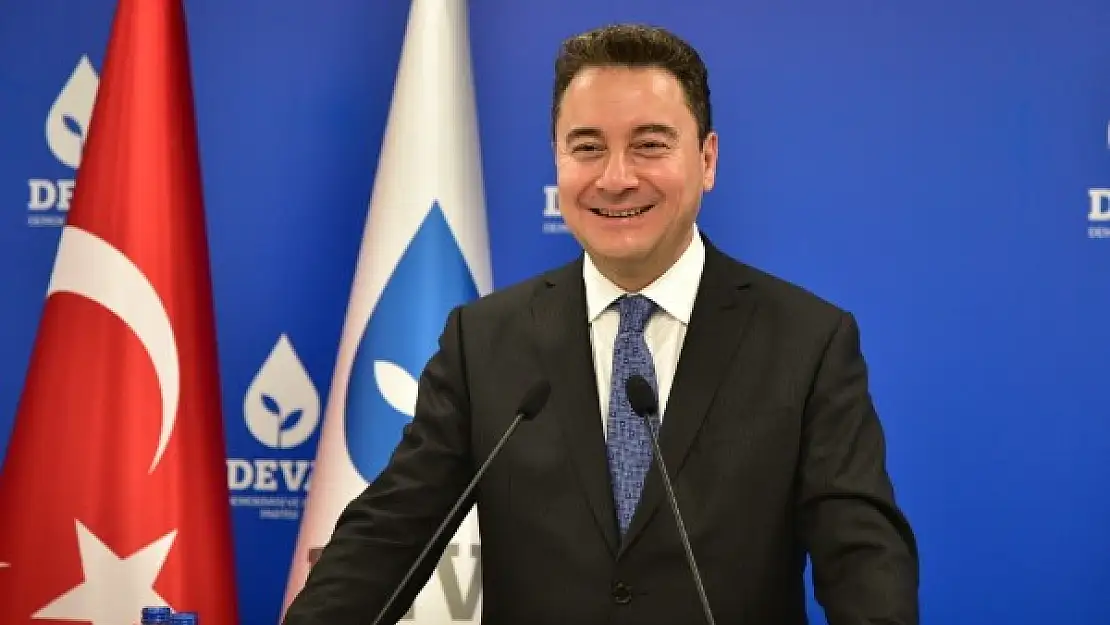 Babacan, Çin Halk Cumhuriyeti'nde Konferansa Katıldı