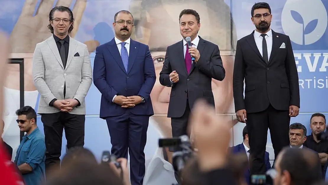 Babacan: Demokrasinin Önünü Yine Siirt Açacaktır, Erdoğan 'Hayal Ürünü Hikâyeler Anlatıyor'