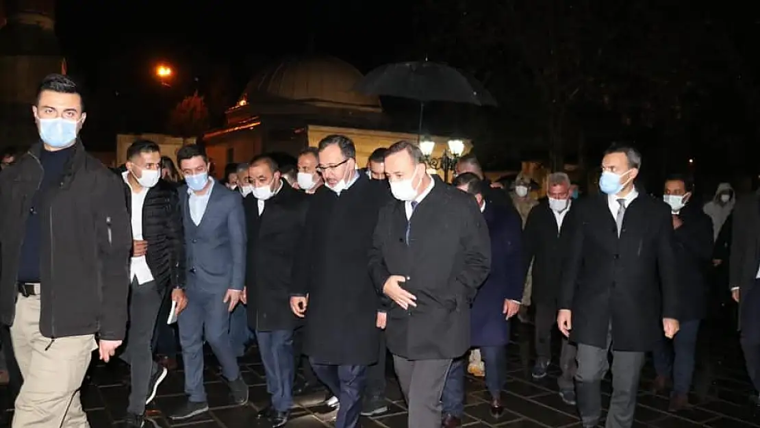 BAKAN KASAPOĞLU, SİİRT'TE İNCELEMELERDE BULUNDU  'ATATÜRK STADYUMU YENİLENİYOR'