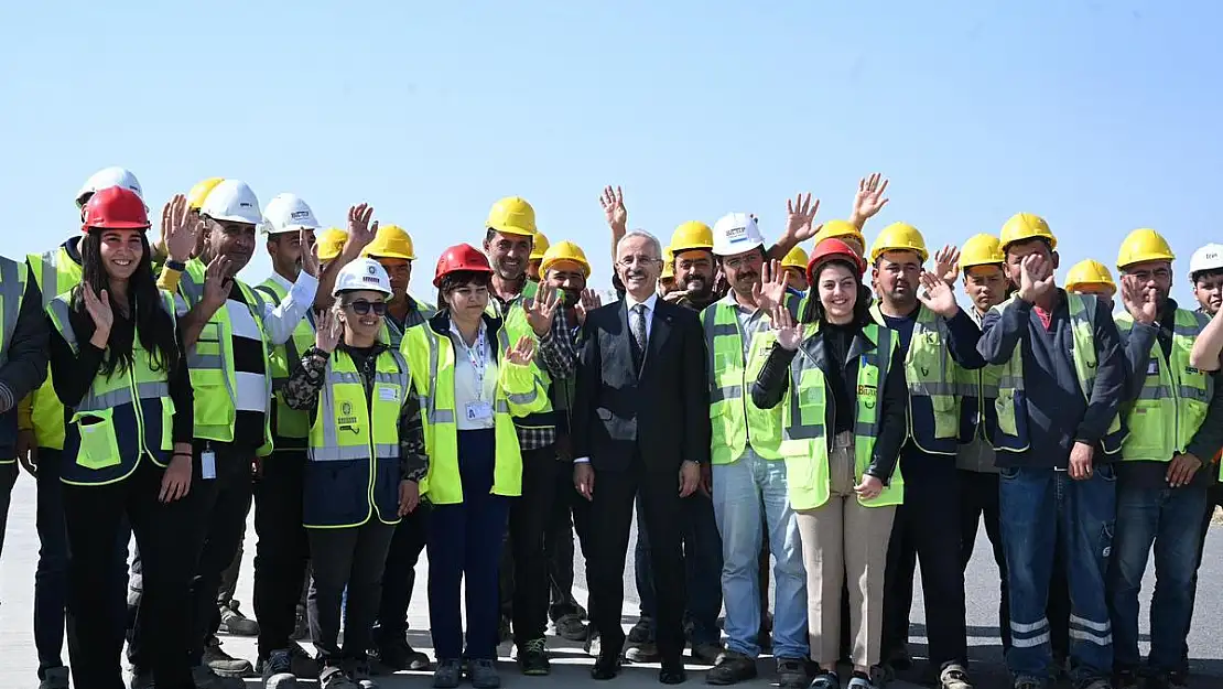 Bakan Uraloğlu Havacılık Sektöründe Altın Bir Devir Yaşıyoruz