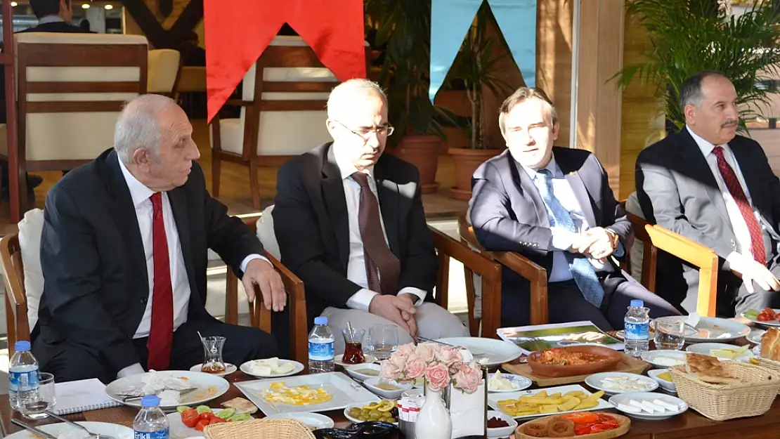 Başkan Taşkın, Gazetecileri Bu Yılda Unutmadı