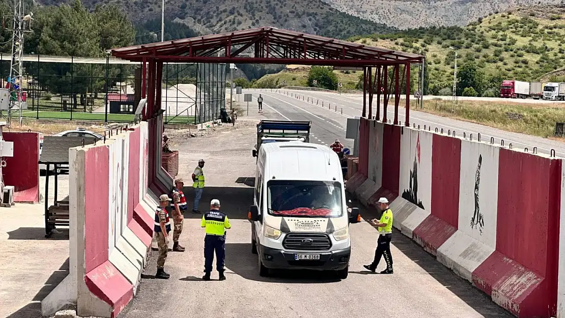 Baykan'da Dron Destekli Trafik Denetimi: 19 Araç Trafikten Men Edildi