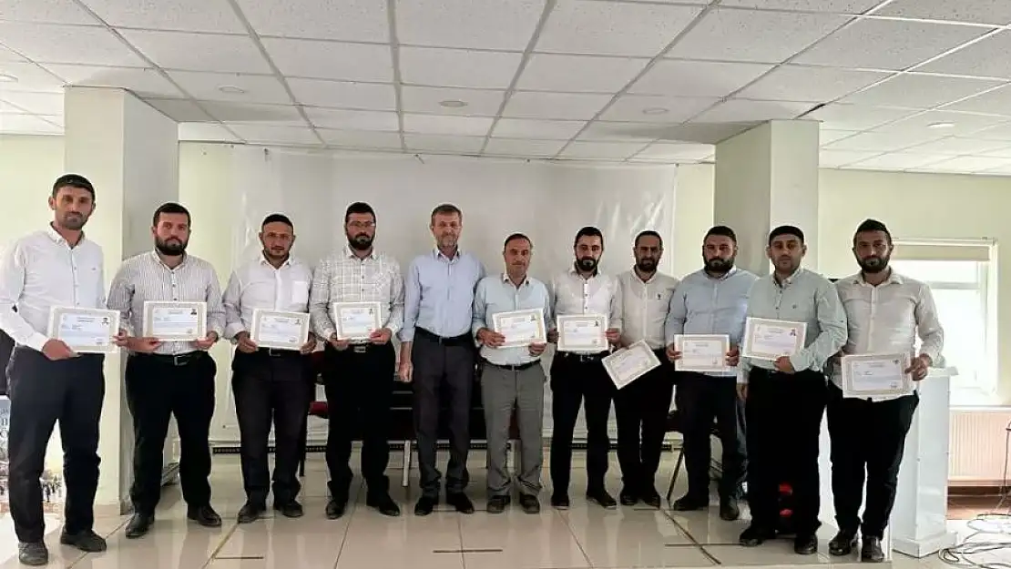 Baykan Müftülüğü Deprem Bölgesinde Görev Alan  Personellerini Ödüllendirildi