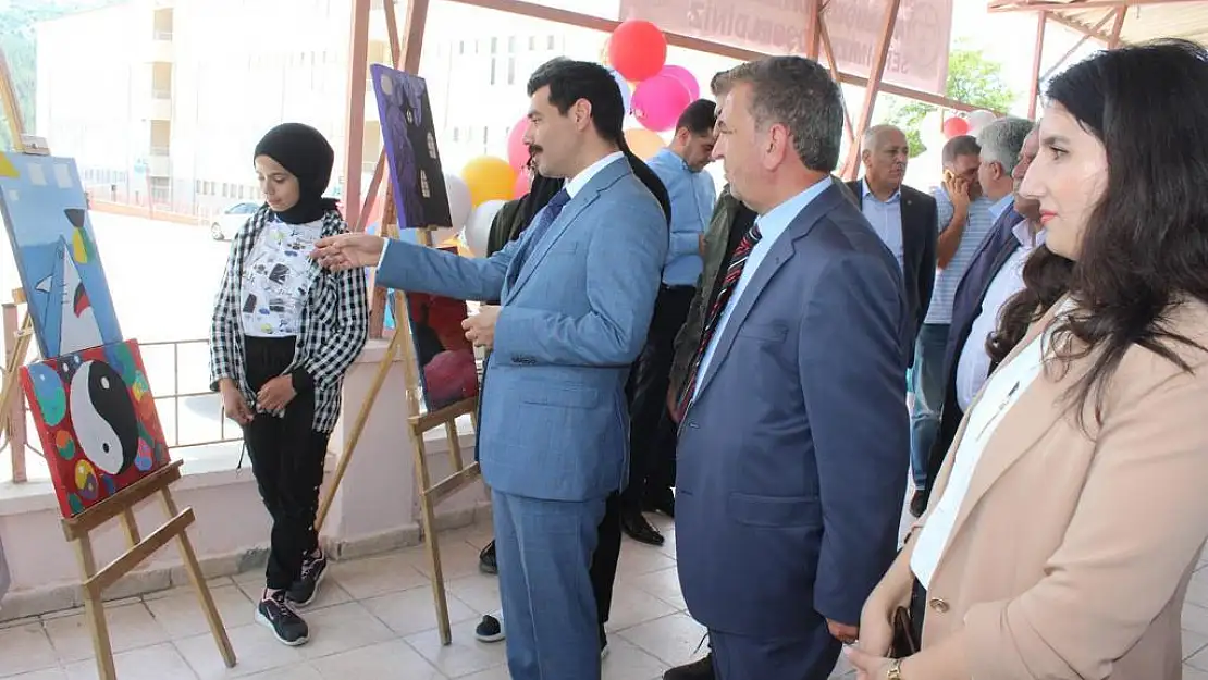 Baykan Yatılı Bölge Okulunda Yılsonu Sergisi