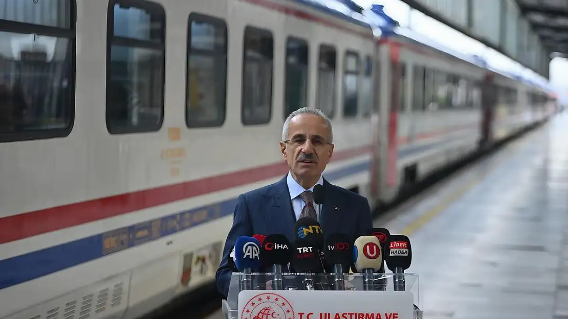 Bayramda Trenlere Ek Sefer ve Ek Kapasite
