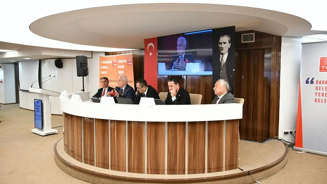 Belediyelerin Başkanları Dirençlilik Kongresinde Bir Araya Geldi