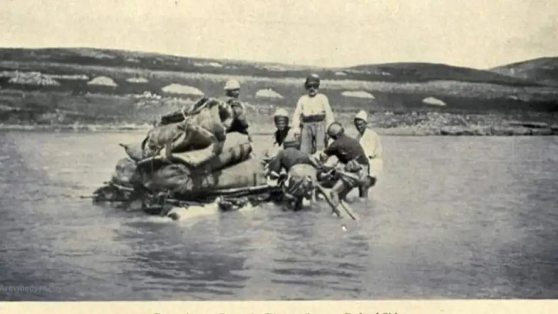 Botan Çay'ında 100 Yıllık Tarihi Fotoğraf Ortaya Çıktı!