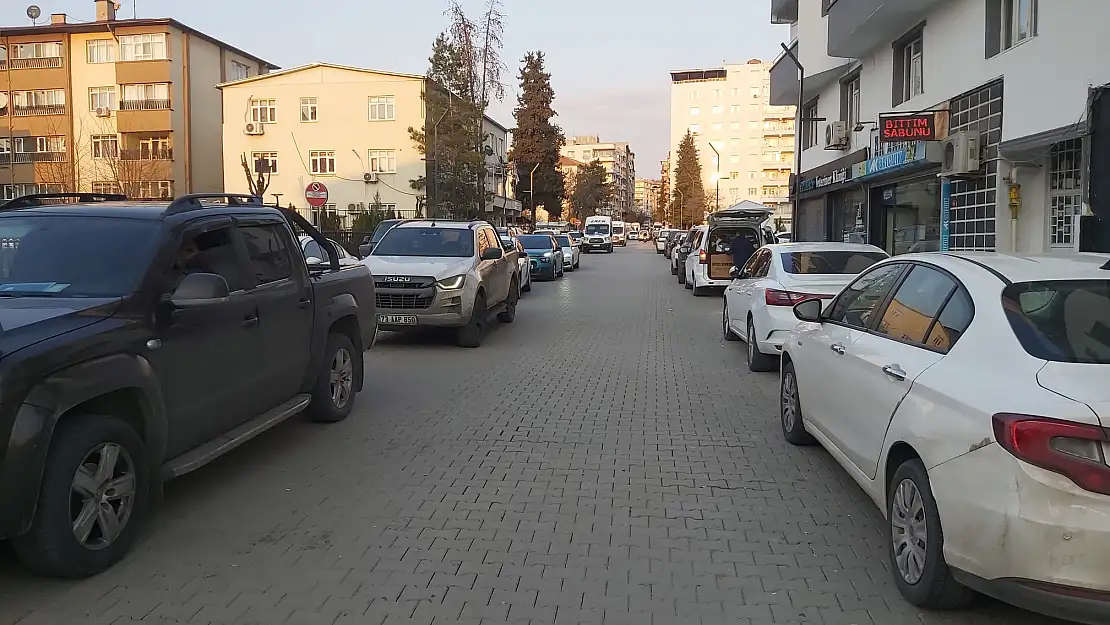 Bu İki Cadde Tek Yönlü Olmalıdır (Videolu Haber)