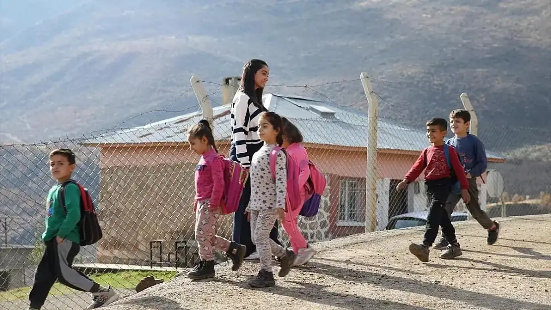 Buse Öğretmen'in Azmi!