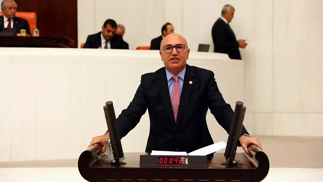 CHP'li Tanal'ın Yeni Yıl Mesajı: 2025 Yoksulluk Yılı Olmasın!