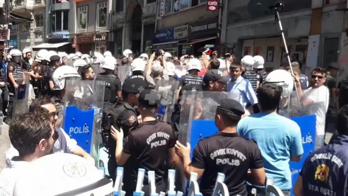 Cumartesi Anneleriyle Yürümek İsteyen Siirt Baro Başkanı Dahil, 16 Baro Başkanı Ablukaya Alındı