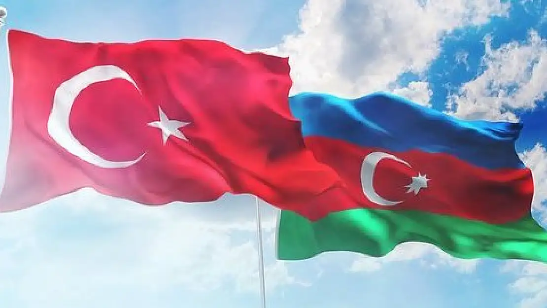 Cumhurbaşkanı Erdoğan Azerbaycan Milli Kurtuluş Günü'nü Kutladı