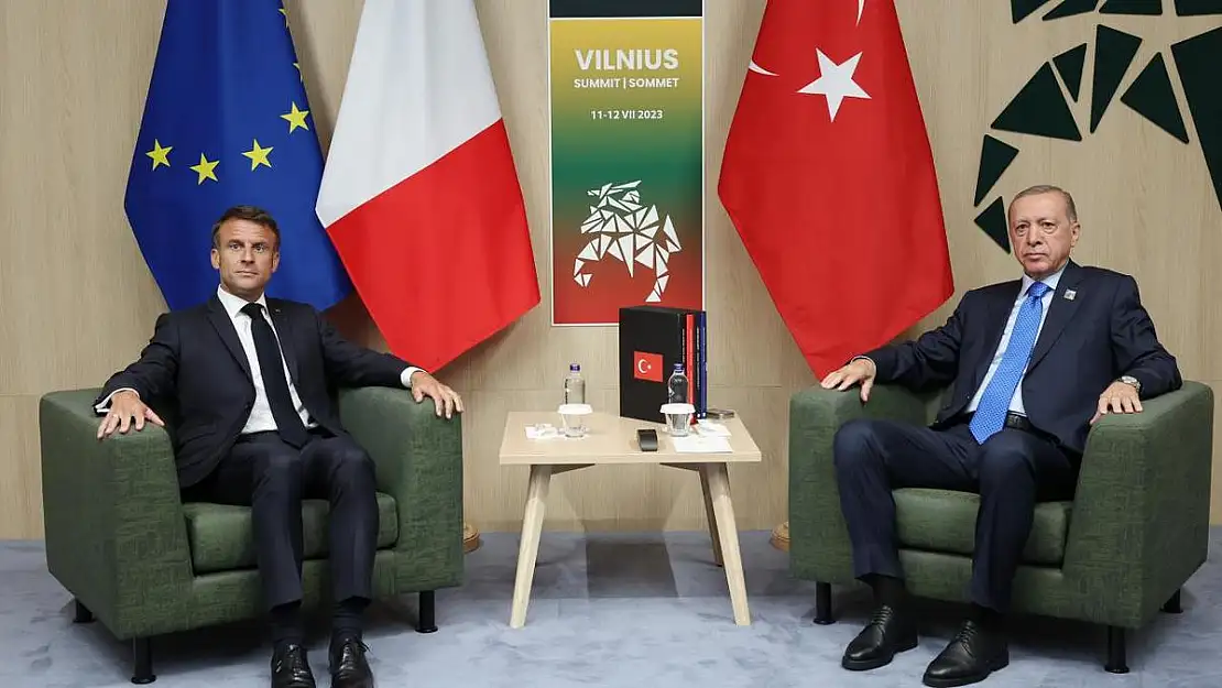 Cumhurbaşkanı Erdoğan Fransa Cumhurbaşkanı Macron İle Bir Araya Geldi