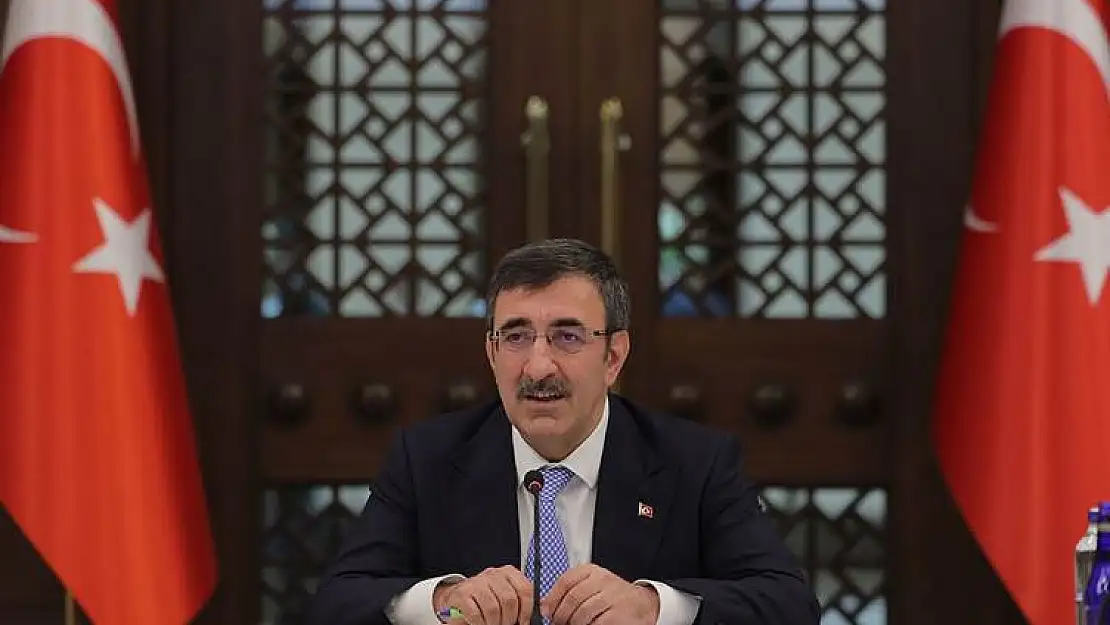 Cumhurbaşkanı Yardımcısı Cevdet Yılmaz'dan En Düşük Emekli Aylığı ve Memur Maaşlarına İlişkin Açıklama