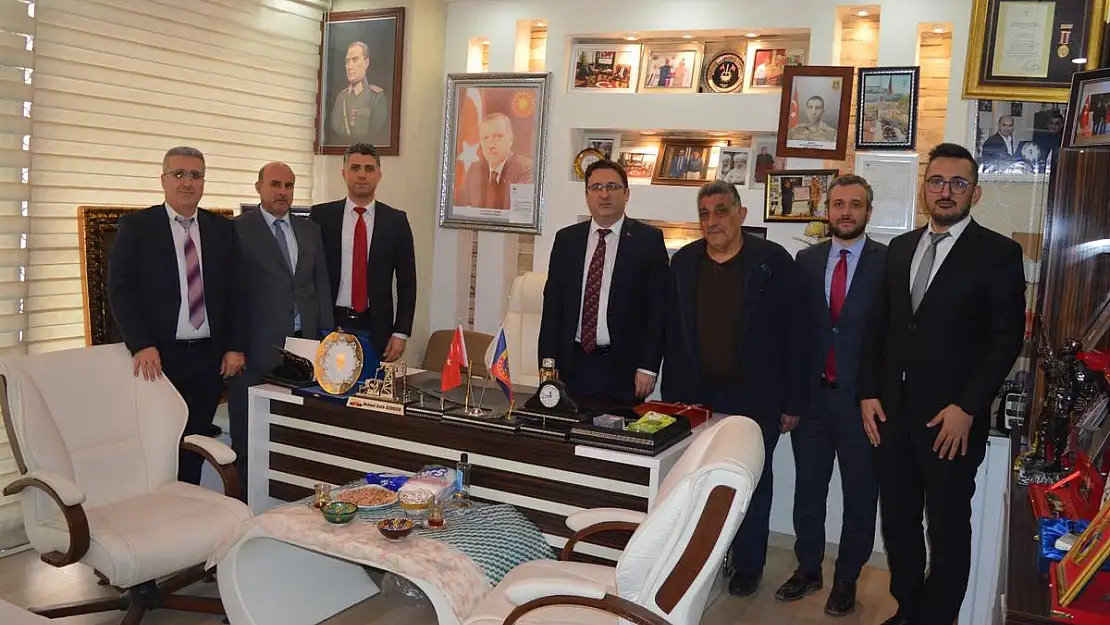 Defterdarlık Heyetinden Şehit Babasına Ziyaret