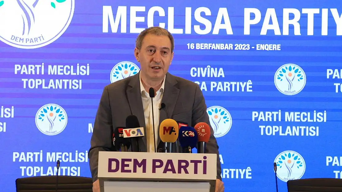 DEM Genel Başkanı ve Siirt Milletvekili Bakırhan Kimsenin İlk Yardım Çantası Değiliz
