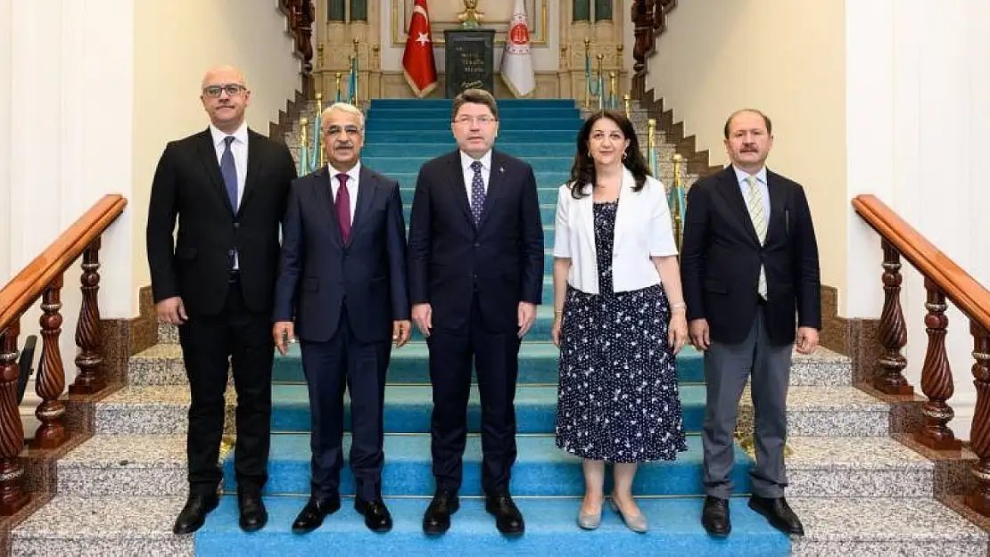 DEM Parti Heyeti Adalet Bakanı'yla Görüştü: Yeni Aşama Komisyonla Başlayacak