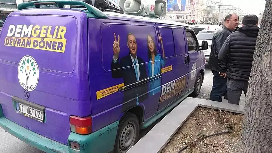 DEM Parti'nin Seçim Aracına Silahlı Saldırı