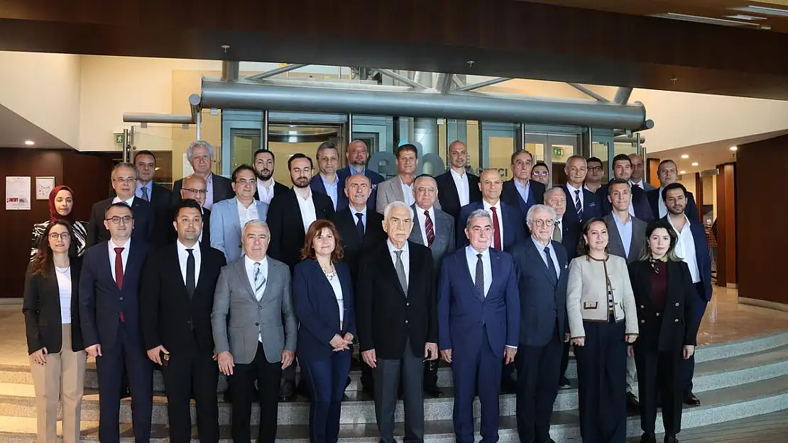 Demir Çelik Sektöründen Küresel Sıkıntılara Rağmen Güçlü Performans