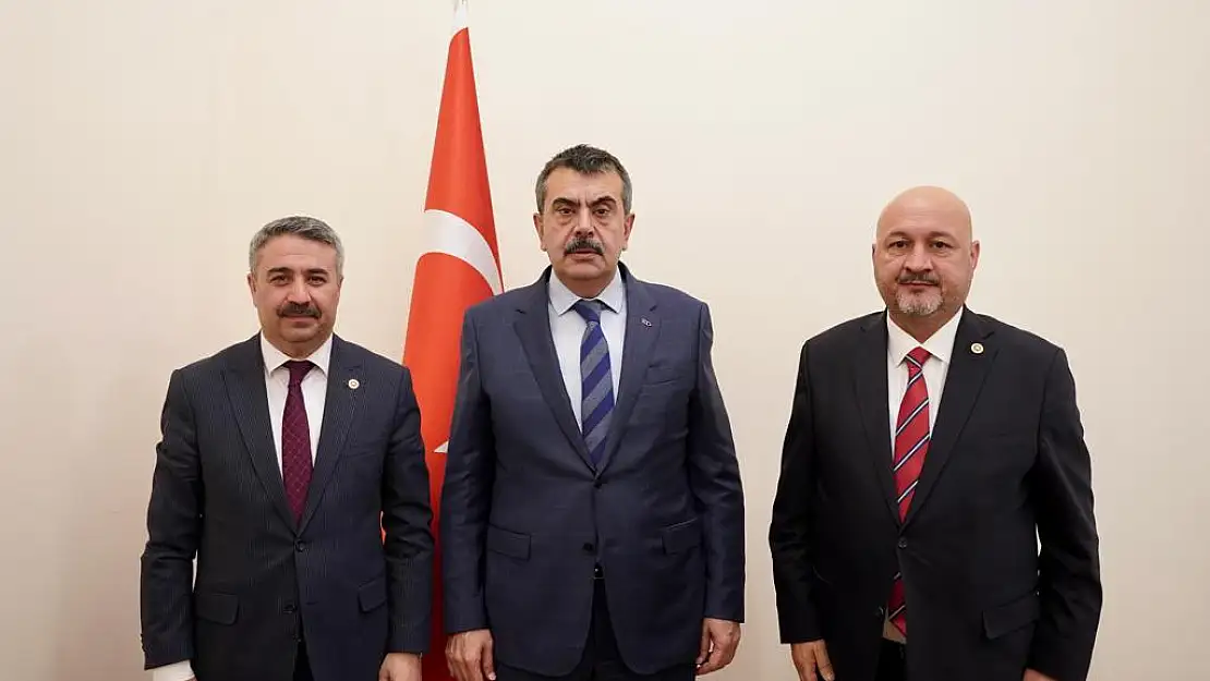 Depremde Yıkılan Okullar İçin Milli Eğitim Bakanı'na 7 Maddelik Talep