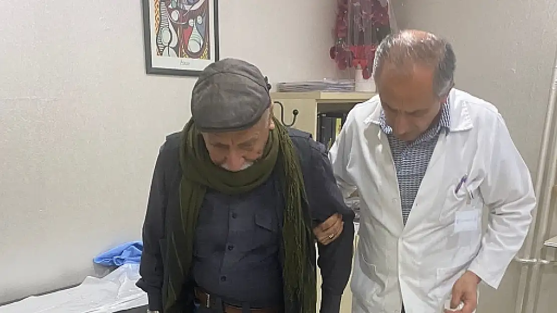 Depremzede Ortopedi Uzmanı Nihat Gezgin, Siirtli Hastaların Umudu Oldu