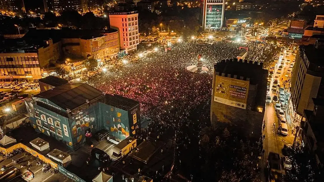 Diyarbakır'daki Festivale 2 Bin Sanatçı Katılacak