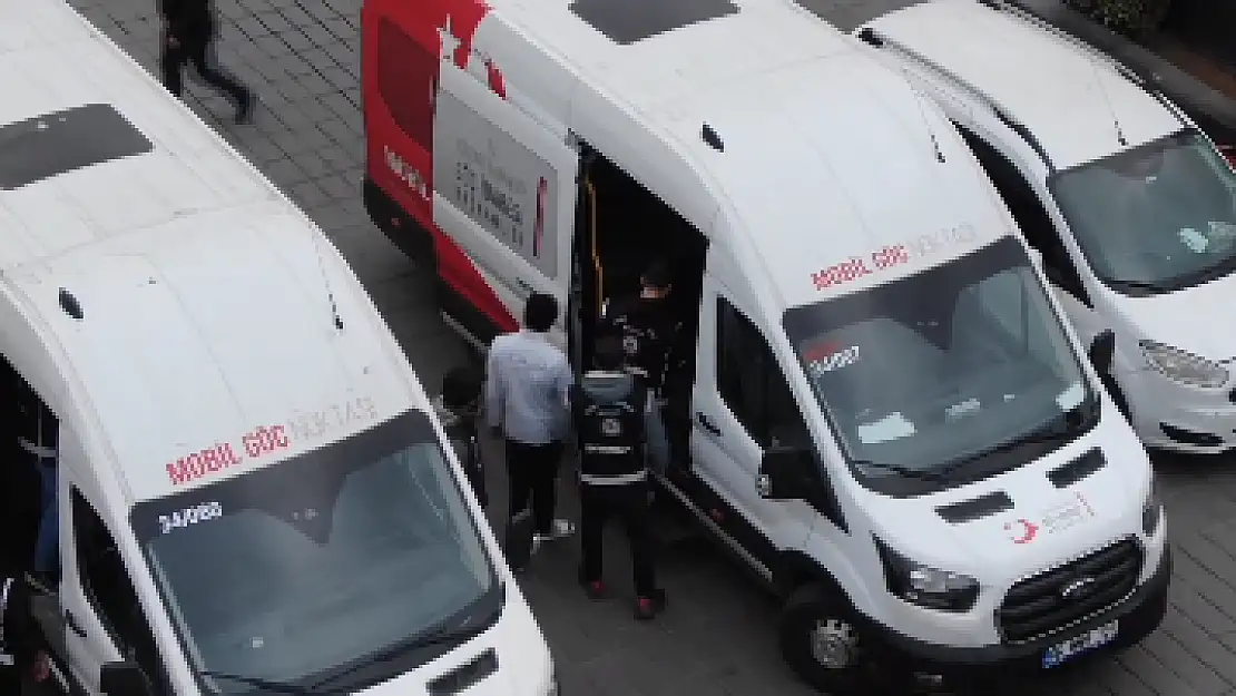 Düzensiz Göçmenlere KALKAN-29 Operasyonu: 242 Düzensiz Göçmen Yakalandı