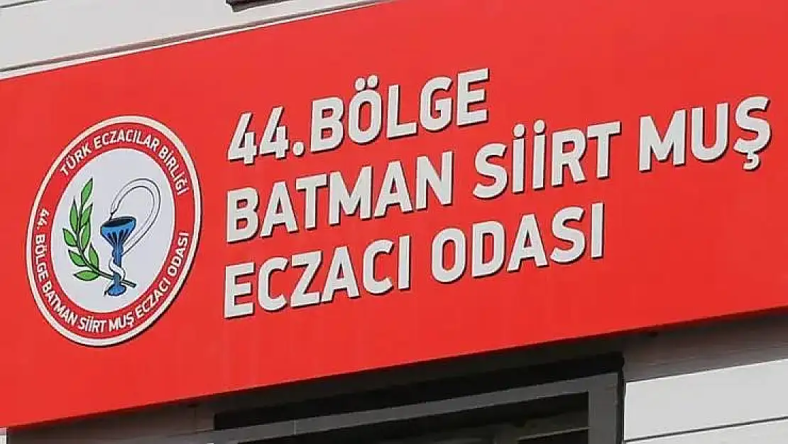  Eczacılık Fakültesi Öğrencilerine Burs İmkanı!