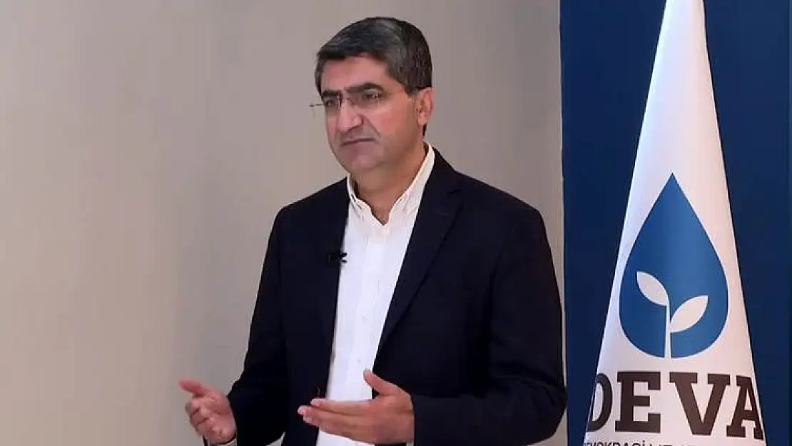 Ekmen: 'Yerel Seçimler, Partilerin Kurumsal Kimliklerini Pekiştirmek ve Seçmenle Bağ Kurmak İçin Fırsattır'