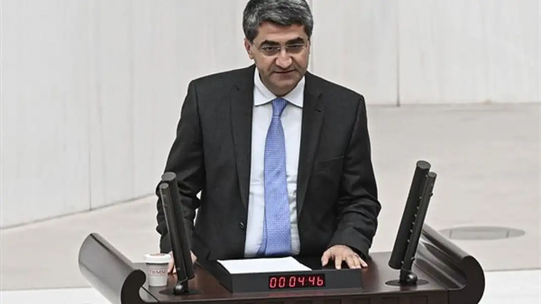 Ekmen'den Cumhurbaşkanı Erdoğan'ın Mısır Ziyaretine Tepki