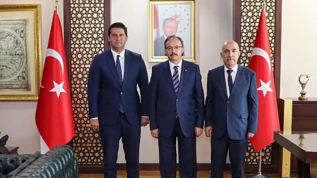 Eruh, Eski Kimliklerin Yenilenmesi Sürecini Başarıyla Tamamlayan İlk İlçe Oldu