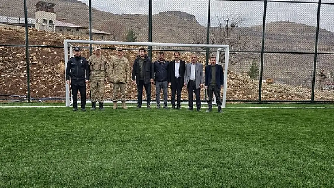 Eruh Okçular (Tîrya) Köyünde Yapılan Halı Saha Tamamlandı