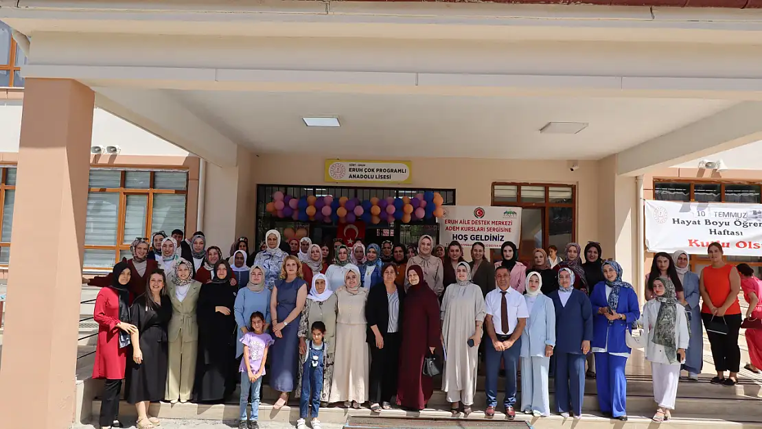 Eruh'ta Hayat Boyu Öğrenme Haftası Sergisi Düzenlendi