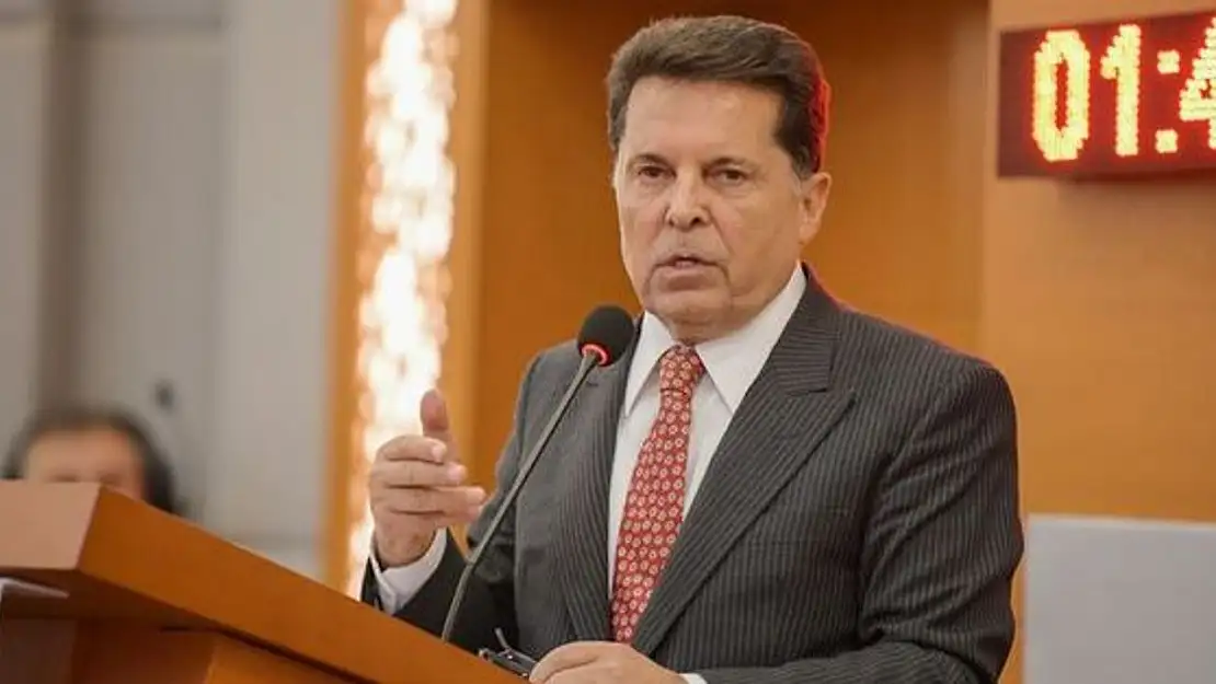 Esenyurt Belediye Başkanı Ahmet Özer'e Tahliye Kararı: Ancak Cezaevinden Çıkamayacak