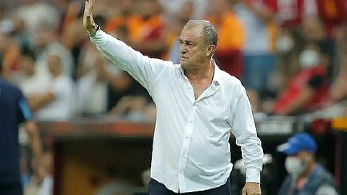 Fatih Terim'in 'Seni Milli Takıma Geri İstiyoruz' Diyen Taraftara Verdiği Tepki Gündeme Oturdu!